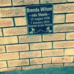 Plaque_2.jpg