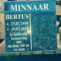Plaque_4.jpg